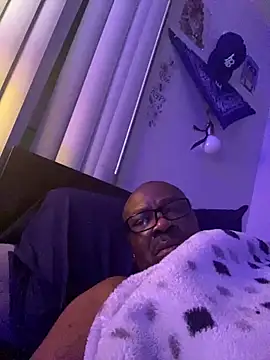 GOODCHOCOLATEDICK online show from December 13, 12:17 pm