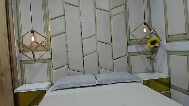 Snapshot of pola_adams_ chatting on March 3, 11:33 am pola adams online show from March 3, 11:33 am