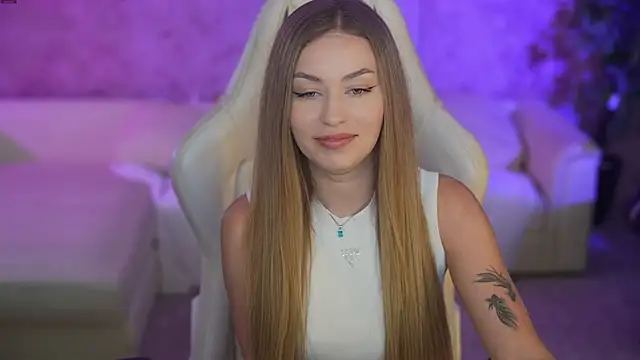 Snapshot of Maggie_tenderness chatting on September 27, 2:23 pm Maggie tenderness online show from September 27, 2:23 pm