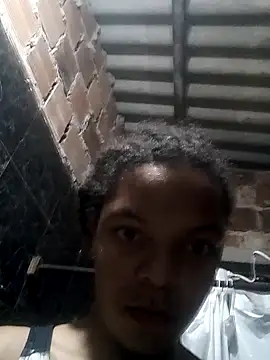 Snapshot of menina_veneno21 chatting on December 9, 6:35 pm menina veneno21 online show from December 9, 6:35 pm