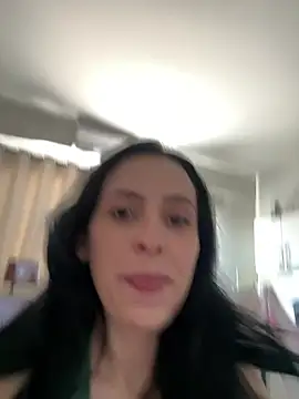 Morguisssz online show from April 5, 2:24 pm