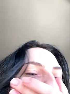 Snapshot of Morguisssz chatting on May 7, 1:25 pm Morguisssz online show from May 7, 1:25 pm