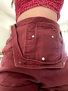 Morguisssz online show from November 12, 4:33 pm