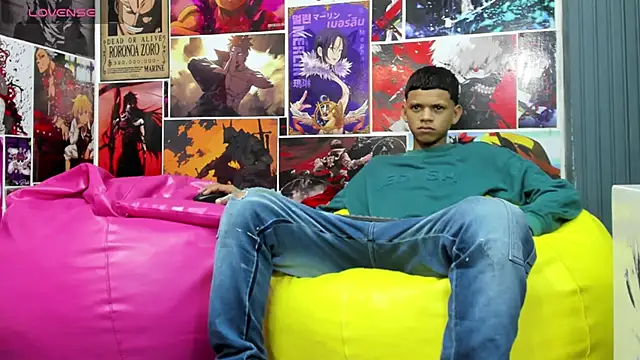 Snapshot of Jeffry_wolvess chatting on February 10, 12:39 pm Jeffry wolvess online show from February 10, 12:39 pm