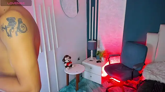 Snapshot of Jeffry_wolvess chatting on February 27, 3:37 pm Jeffry wolvess online show from February 27, 3:37 pm