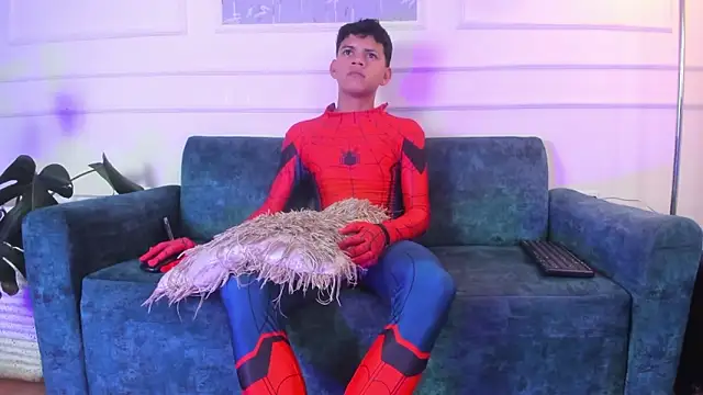 Snapshot of Jeffry_wolvess chatting on February 25, 11:37 pm Jeffry wolvess online show from February 25, 11:37 pm