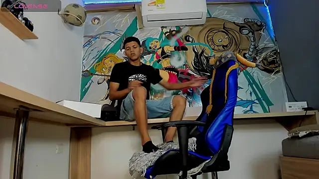 Snapshot of Jeffry_wolvess chatting on February 14, 12:36 pm Jeffry wolvess online show from February 14, 12:36 pm