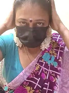 Snapshot of rekha_naier chatting on March 10, 3:52 pm rekha naier online show from March 10, 3:52 pm