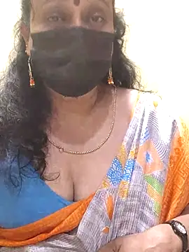 Snapshot of rekha_naier chatting on March 8, 4:17 pm rekha naier online show from March 8, 4:17 pm