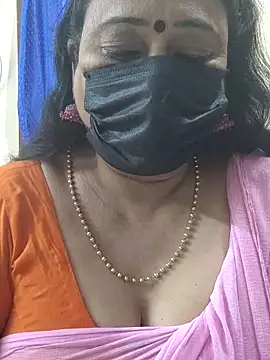 Snapshot of rekha_naier chatting on October 17, 7:11 am rekha naier online show from October 17, 7:11 am