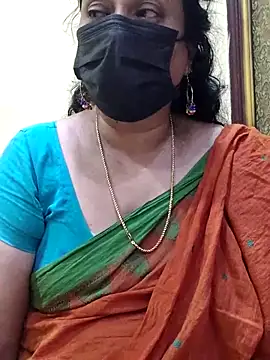 Snapshot of rekha_naier chatting on March 7, 10:32 pm rekha naier online show from March 7, 10:32 pm