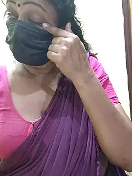 Snapshot of rekha_naier chatting on March 13, 11:27 pm rekha naier online show from March 13, 11:27 pm