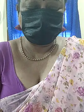 Snapshot of rekha_naier chatting on September 19, 6:17 am rekha naier online show from September 19, 6:17 am