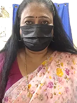 Snapshot of rekha_naier chatting on June 6, 5:40 pm rekha naier online show from June 6, 5:40 pm