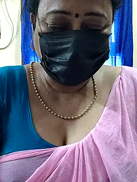 Snapshot of rekha_naier chatting on October 13, 4:58 am rekha naier online show from October 13, 4:58 am