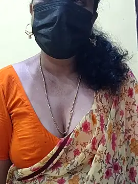 Snapshot of rekha_naier chatting on March 14, 11:43 pm rekha naier online show from March 14, 11:43 pm