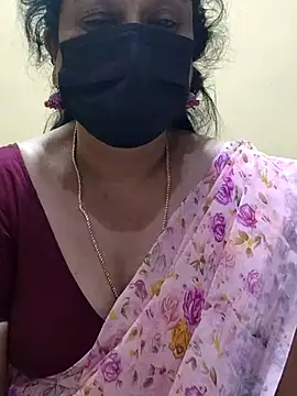 Snapshot of rekha_naier chatting on March 7, 4:13 am rekha naier online show from March 7, 4:13 am