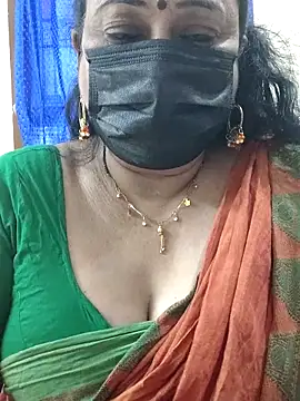 Snapshot of rekha_naier chatting on September 21, 10:20 am rekha naier online show from September 21, 10:20 am