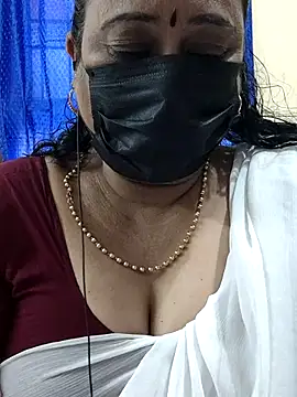 Snapshot of rekha_naier chatting on October 9, 7:42 am rekha naier online show from October 9, 7:42 am