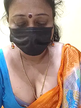 Snapshot of rekha_naier chatting on March 9, 8:51 am rekha naier online show from March 9, 8:51 am