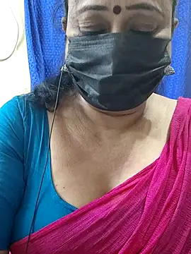 Snapshot of rekha_naier chatting on October 29, 5:12 pm rekha naier online show from October 29, 5:12 pm