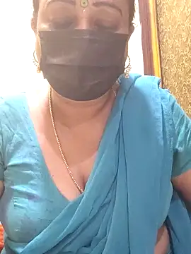 Snapshot of rekha_naier chatting on March 11, 11:58 pm rekha naier online show from March 11, 11:58 pm