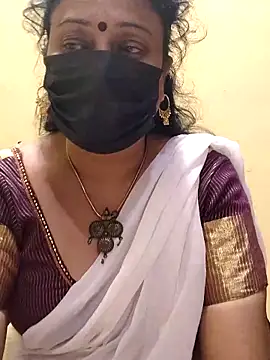 Snapshot of rekha_naier chatting on March 6, 4:19 am rekha naier online show from March 6, 4:19 am