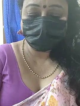 Snapshot of rekha_naier chatting on September 18, 2:31 pm rekha naier online show from September 18, 2:31 pm