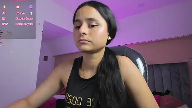 Giselle Roldan online show from April 13, 7:40 pm