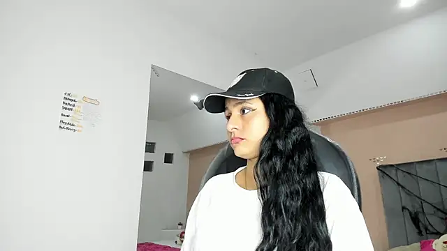 Snapshot of Giselle_Roldan chatting on October 16, 3:37 am Giselle Roldan online show from October 16, 3:37 am