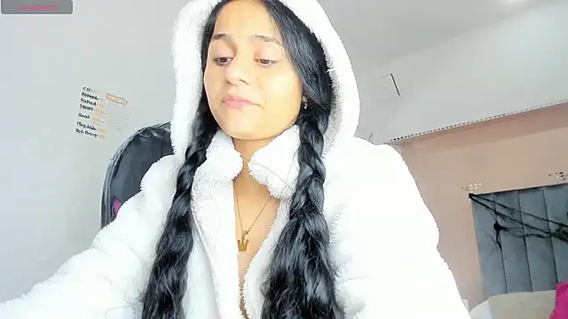 Giselle Roldan online show from October 29, 10:25 am