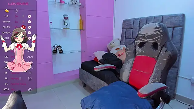 Snapshot of jisoo__ chatting on October 8, 1:23 pm jisoo online show from October 8, 1:23 pm