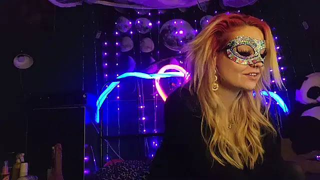 Snapshot of anonymouszN chatting on November 2, 9:09 pm anonymouszN online show from November 2, 9:09 pm