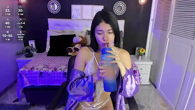 Snapshot of athenasexxxy chatting on February 18, 4:58 pm athenasexxxy online show from February 18, 4:58 pm