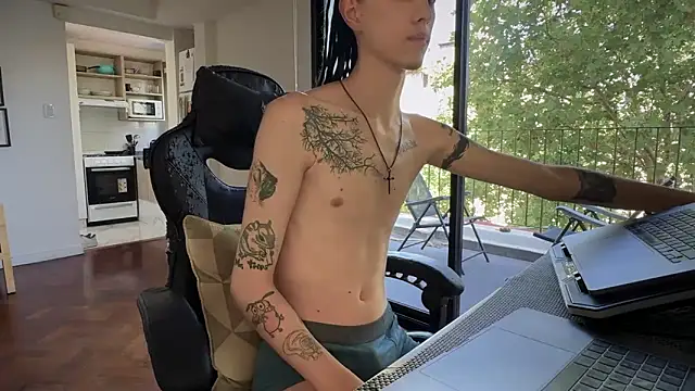 Den BlueXx online show from March 4, 6:26 pm