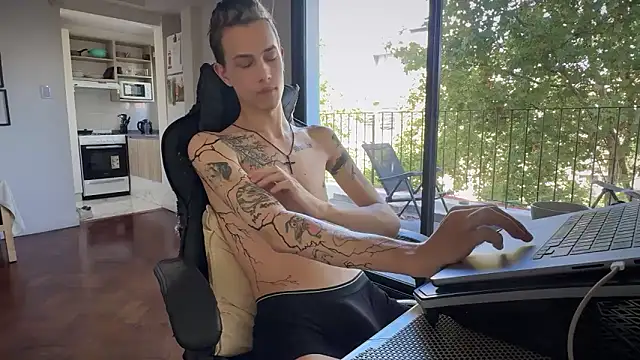 Den BlueXx online show from March 12, 6:34 pm