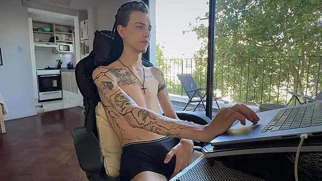 Den BlueXx online show from March 11, 7:08 pm