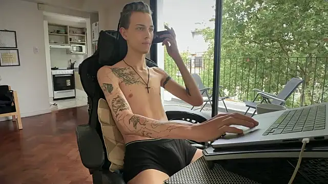 Den BlueXx online show from March 6, 7:09 pm