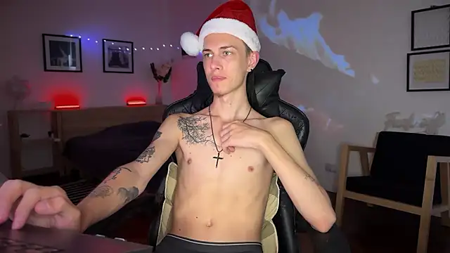 Den BlueXx online show from December 22, 10:48 am