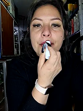 Snapshot of nidia2026 chatting on July 18, 1:41 pm nidia2026 online show from July 18, 1:41 pm