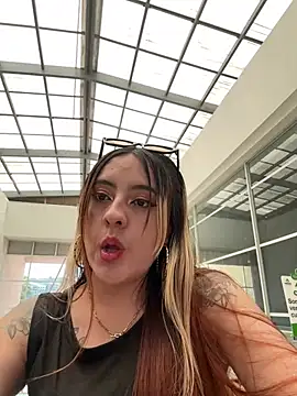 Snapshot of SarahXRusso chatting on January 26, 5:02 pm SarahXRusso online show from January 26, 5:02 pm