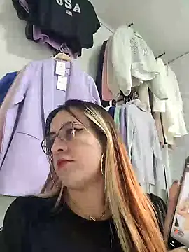 Snapshot of SarahXRusso chatting on January 15, 10:02 pm SarahXRusso online show from January 15, 10:02 pm