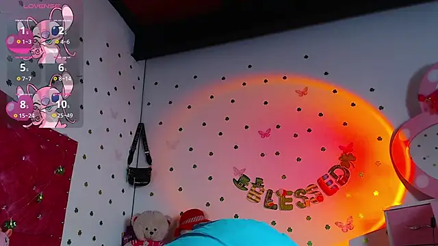 1Ashley  online show from March 18, 2:40 am