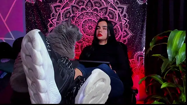 Snapshot of thakytona chatting on April 26, 7:44 pm thakytona online show from April 26, 7:44 pm