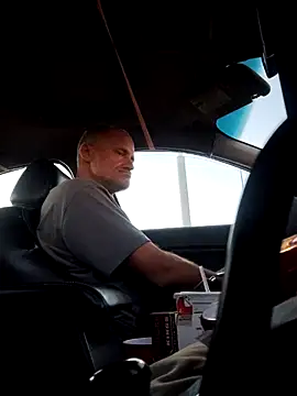 DatingProfile USA 43 str8 online show from November 29, 2:28 pm