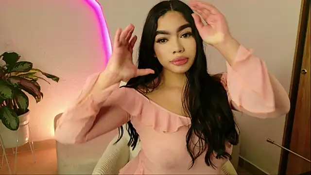 Snapshot of AllissonJames chatting on May 29, 2:50 am AllissonJames online show from May 29, 2:50 am