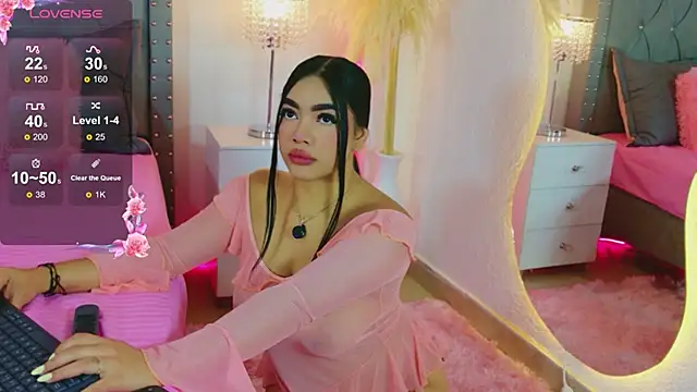 AllissonJames online show from December 2, 5:03 pm