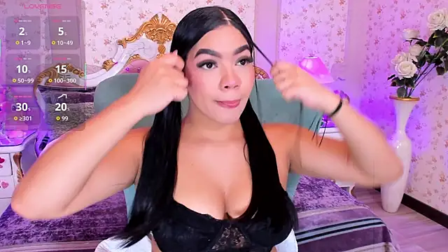 Snapshot of AllissonJames chatting on October 9, 11:22 am AllissonJames online show from October 9, 11:22 am