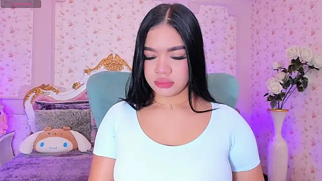 Snapshot of AllissonJames chatting on October 14, 11:44 am AllissonJames online show from October 14, 11:44 am