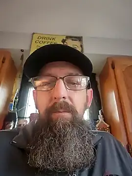 Snapshot of Huskers2020 chatting on December 4, 7:17 pm Huskers2020 online show from December 4, 7:17 pm